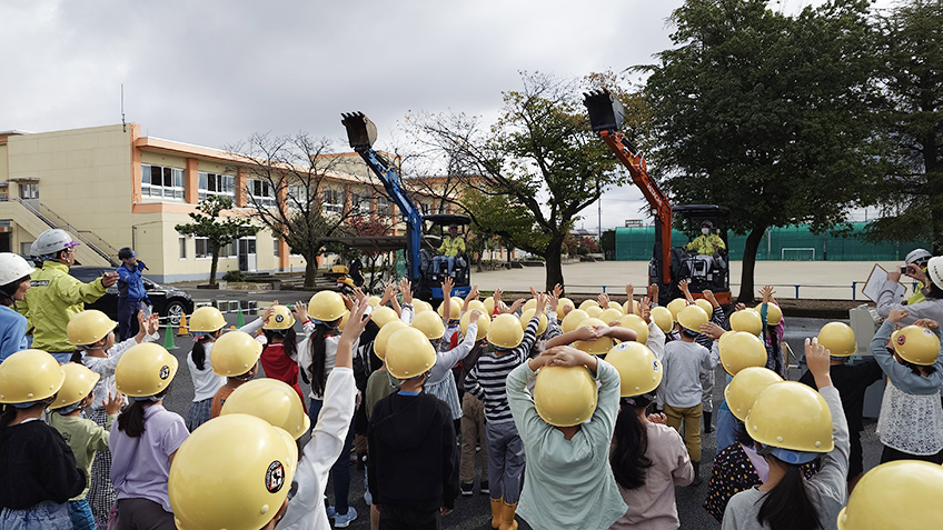 中学校出前授業(建設業の職業講話)